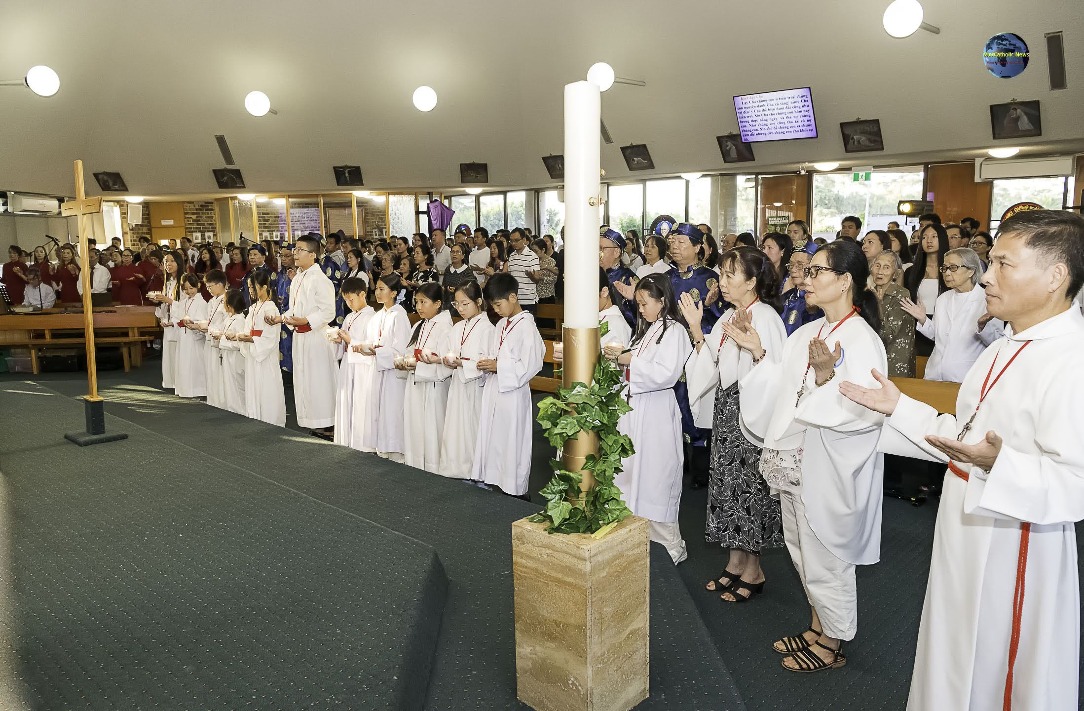 Thứ Sáu Tuần Thánh. Nghi Thức Suy Tôn Thánh Giá - Giáo Đoàn Georges Hall