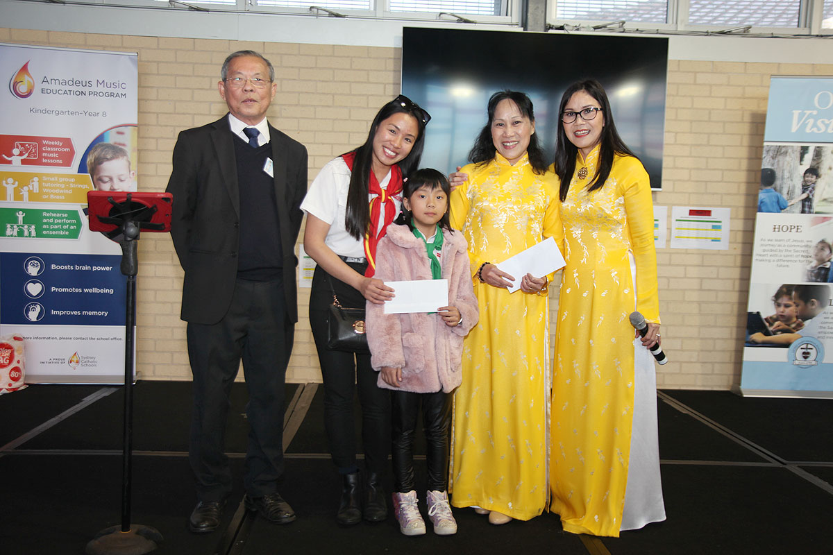 Giáo Đoàn Thánh Mẫu La Vang tại Cabramatta Sydney mừng kính Bổn Mạng