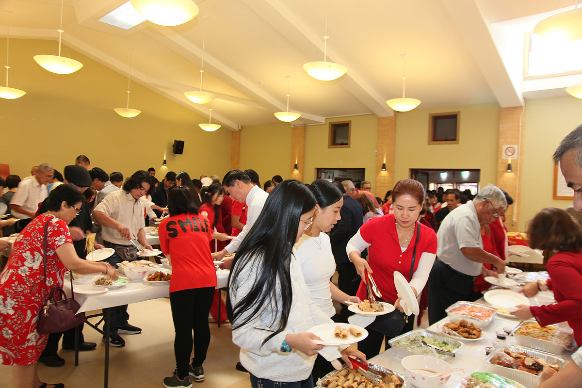 Tuần Cửu Nhật và Mừng Kính Đại Lễ Lòng Chúa Thương Xót tại Sydney. 