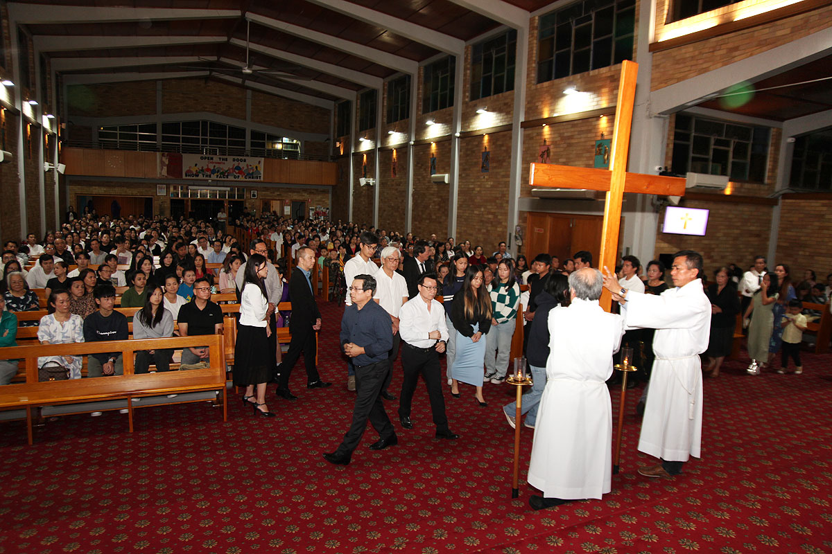 Thứ Năm và Thứ Sáu Tuần Thánh tại Sydney