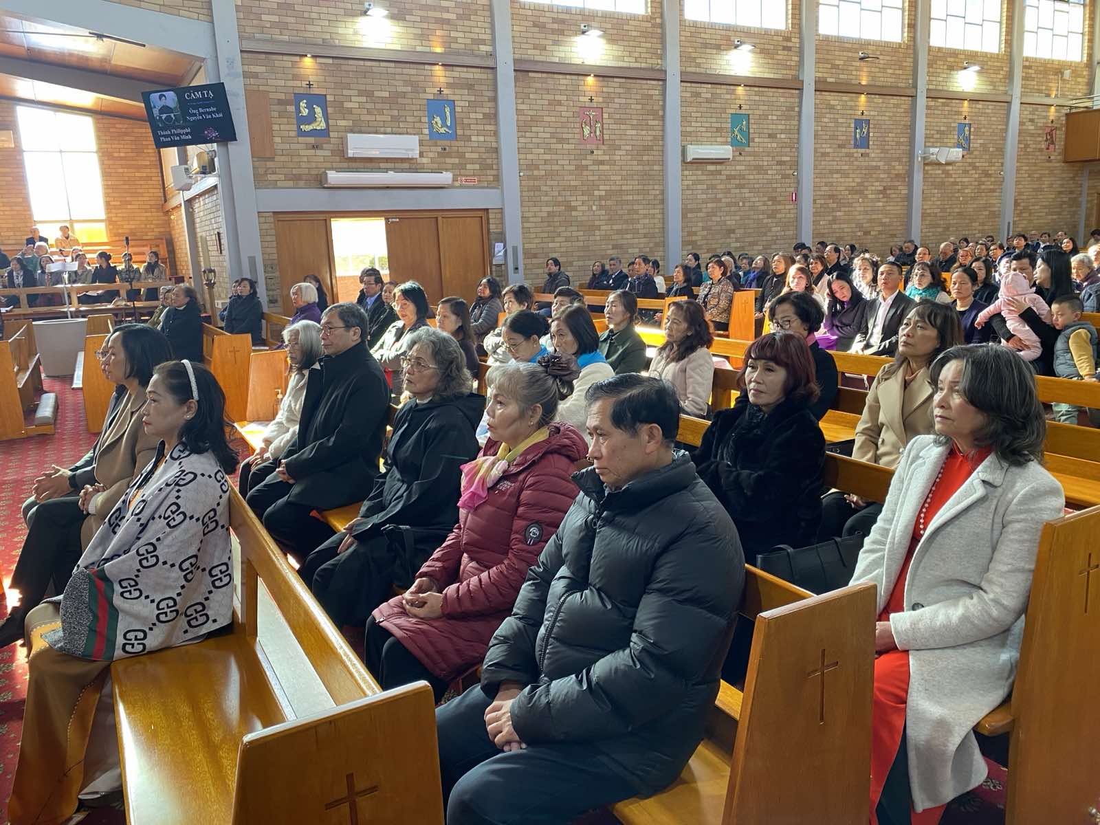 Hình ảnh thánh lễ Tạ Ơn và mừng kính Thánh Philipphê Phan Văn Minh, bổn mạng của Hội Thánh Minh Tương Tế, được tổ chức tại nhà Thờ Thánh Tâm Cabramatta lúc 10:30 sáng hôm nay, thứ Bảy 20.7.2024.